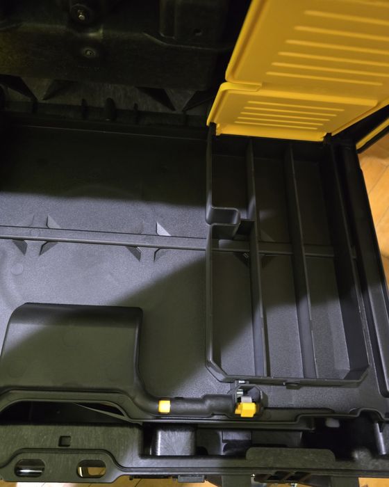 Кейс Dewalt ToughSystem