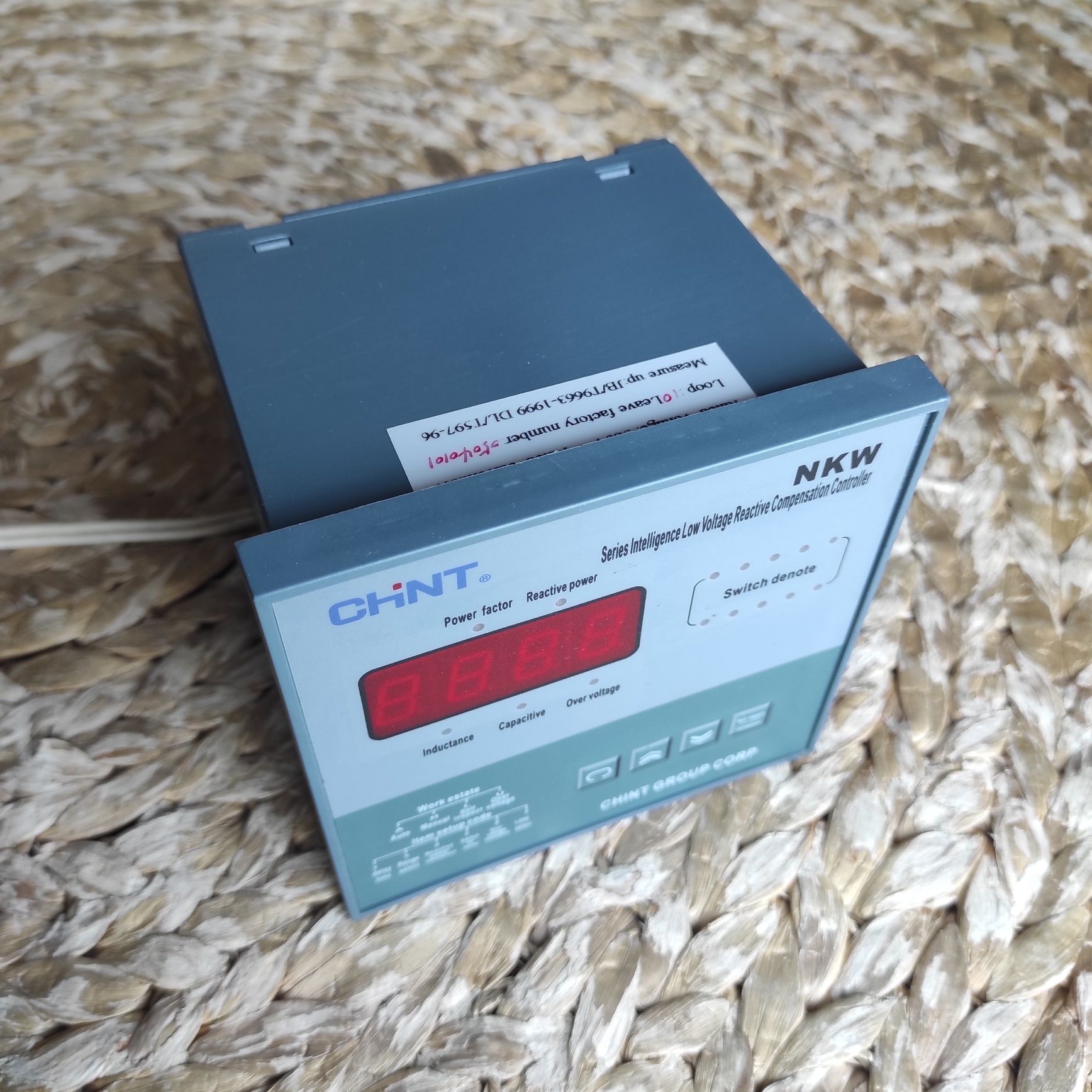 Sterownik CHINT NKW Regulator kompensacji mocy biernej
