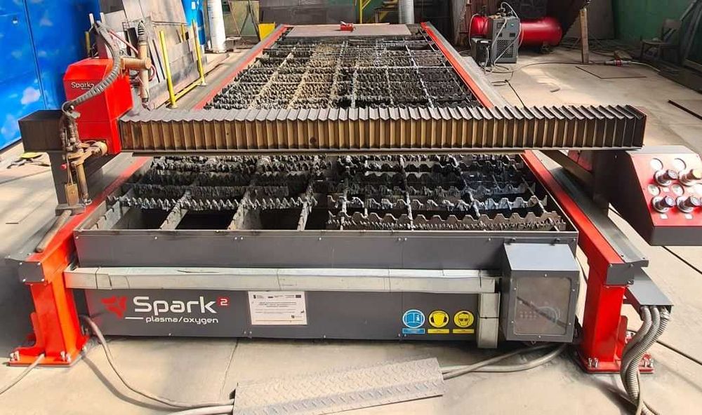 Wycinarka plazmowo-gazowa UNI-KAT SPARK2 300x200 hypertherm plazma cnc