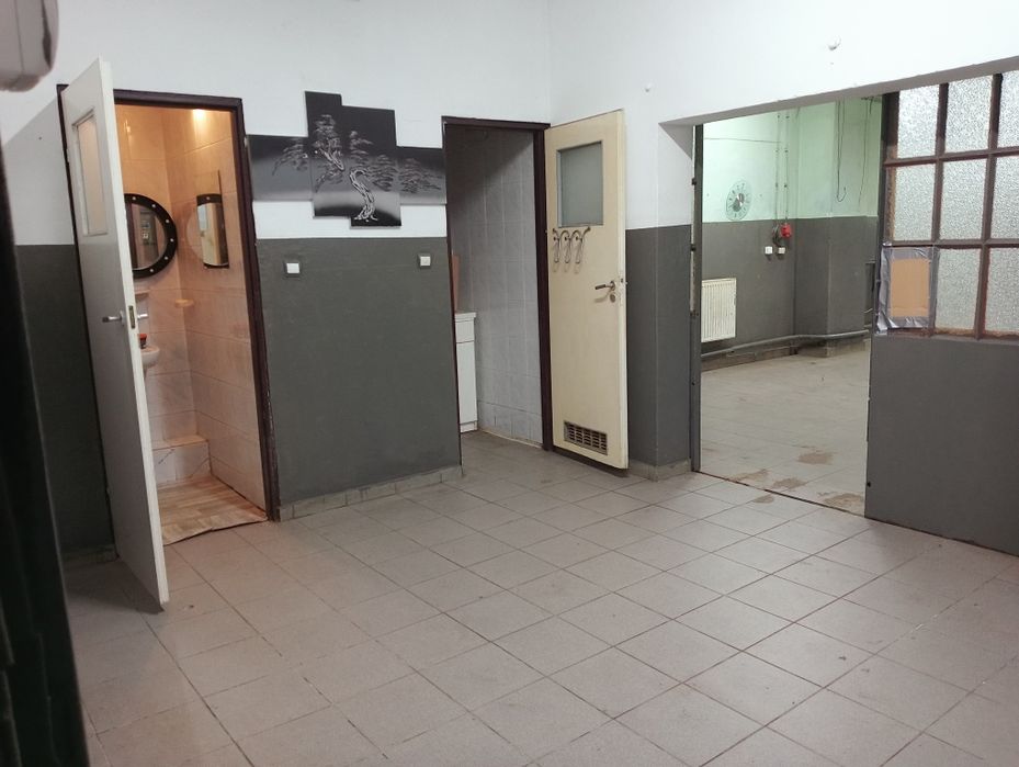 Do wynajęcia lokal na działalność .