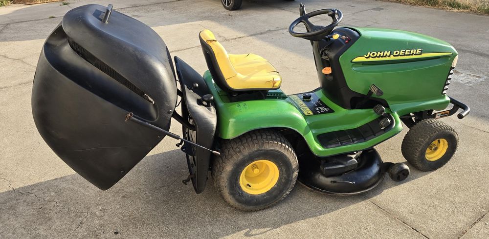 Trator Corta Relva John Deere LTR155  C/15Hp , Hidrostático