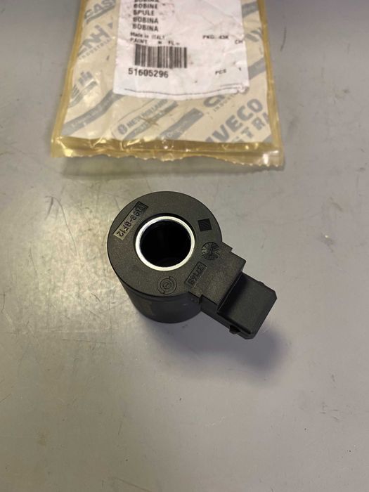 Cewka elektrozaworu kombajnu New Holland 5160.5296 ORYGINAŁ CNH