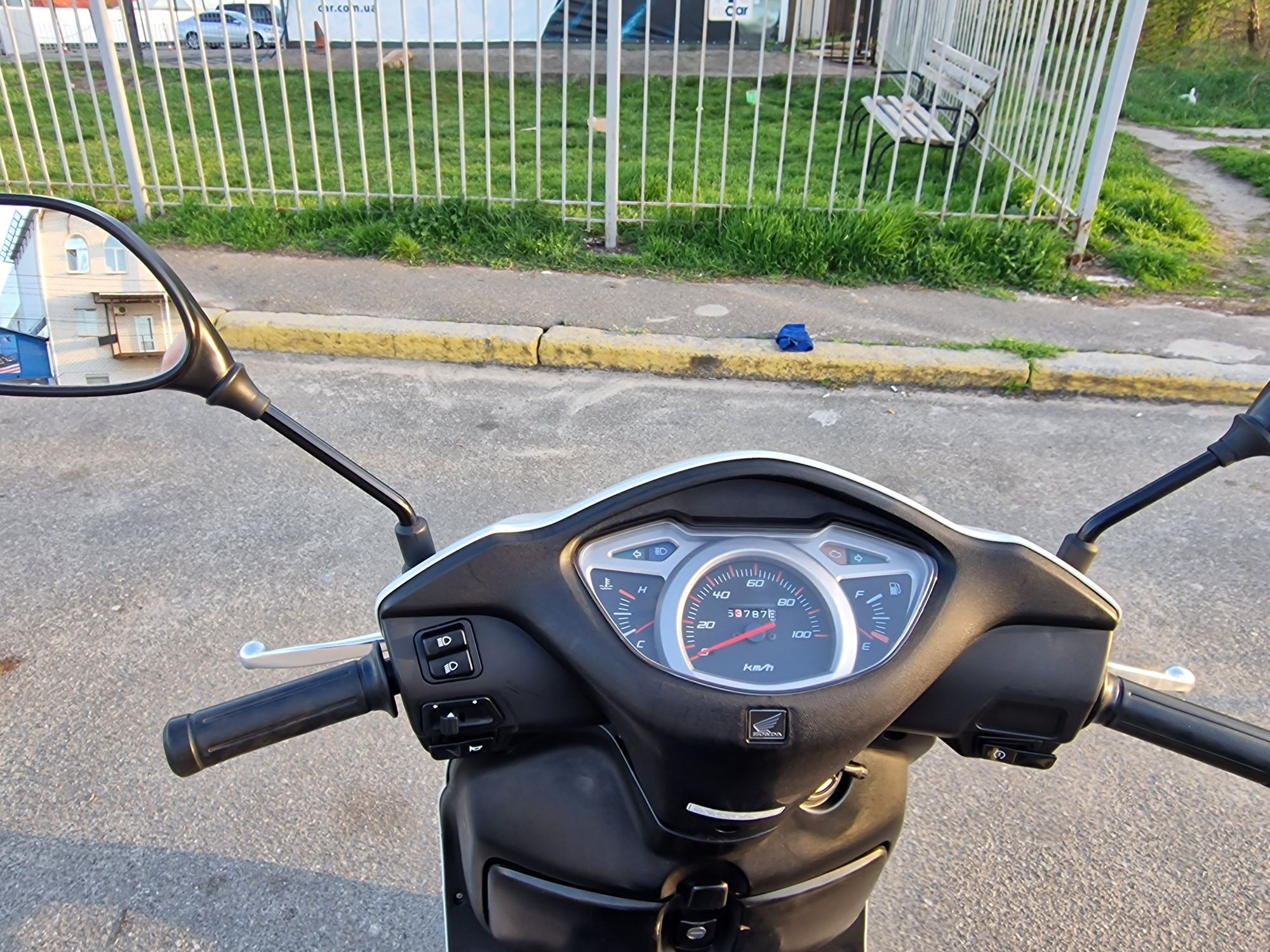 Honda lead 110 jf19