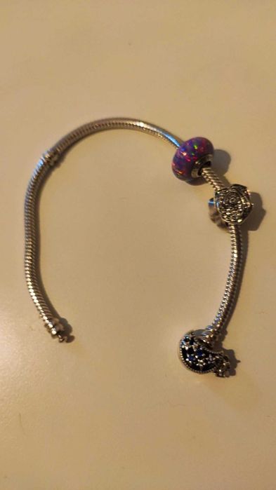 Pulseira Pandora como nova