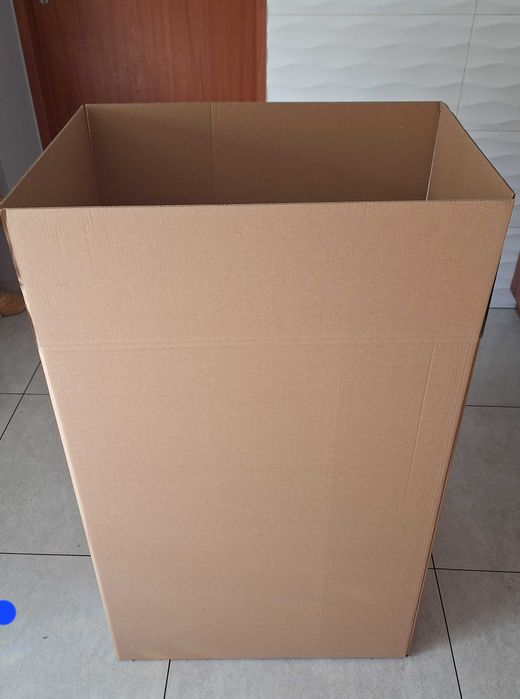 Pudło Kartonowe  wym. wew.
600x400x800 mm tektura 5w szara.