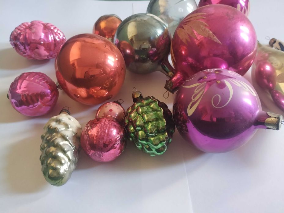 новогодние игрушки