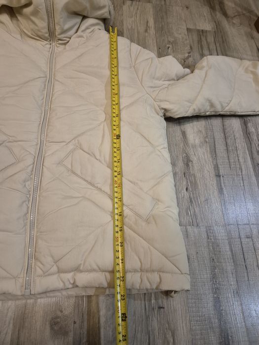 Тепла куртка на осінь / зиму