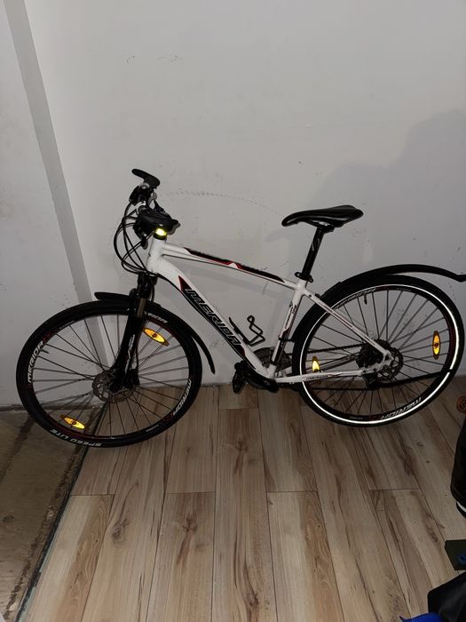 Rower trekkingowy Merida Crossway 28