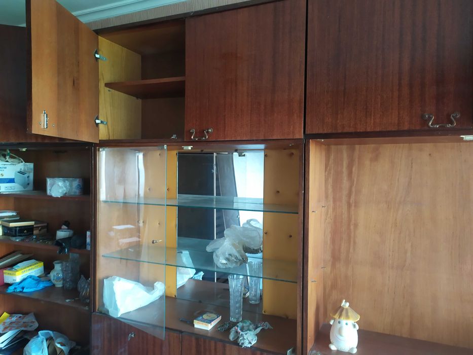 Меблі прихожа, стінка, стіл-книжка безкоштовно