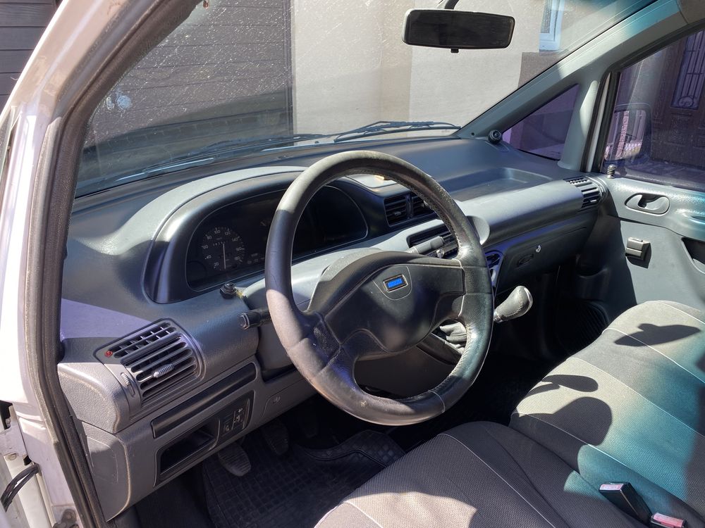 Fiat scudo 1.9D dw8 варте уваги