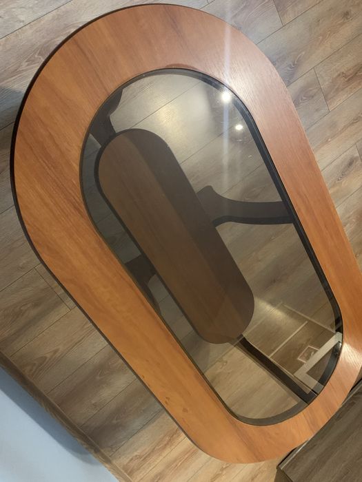 Stolik kawowy z szybą