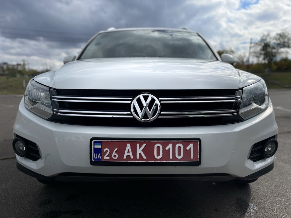 Продам Volkswagen  Tiguan 2.0 TSI 4 Motion