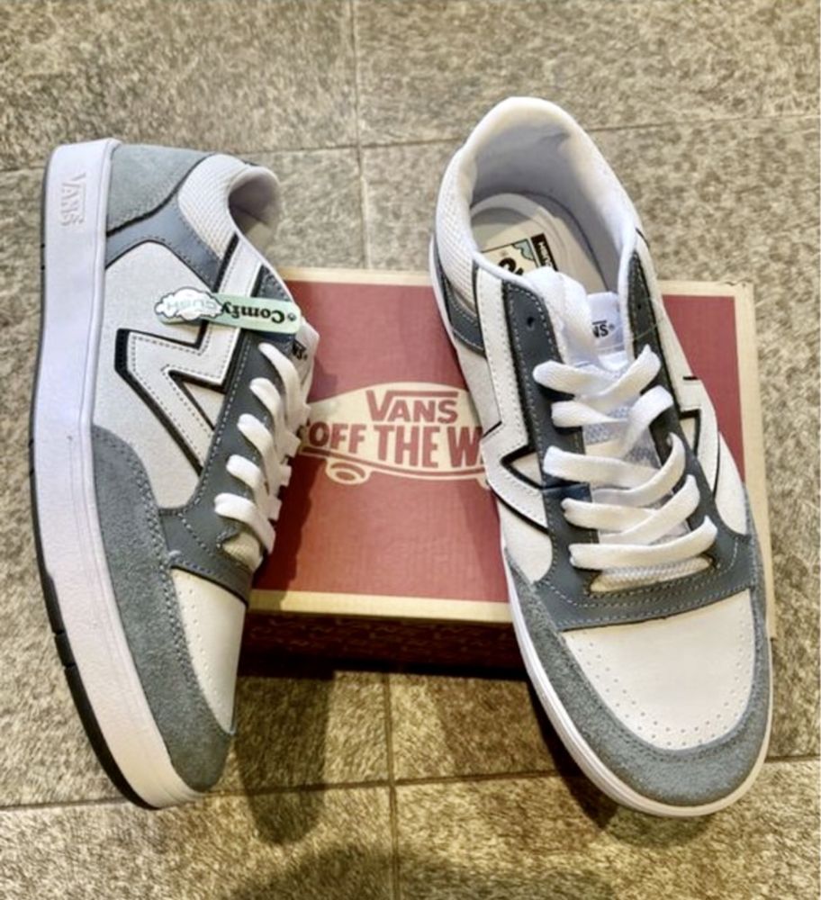 Кросівки кеди нові Vans 45 розмір