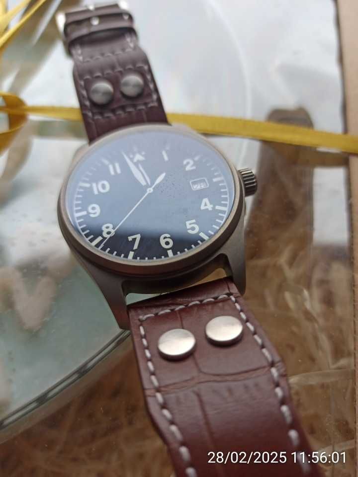 Zegarek automat Tandorio Pagani Pilot 200 m saphire titanum