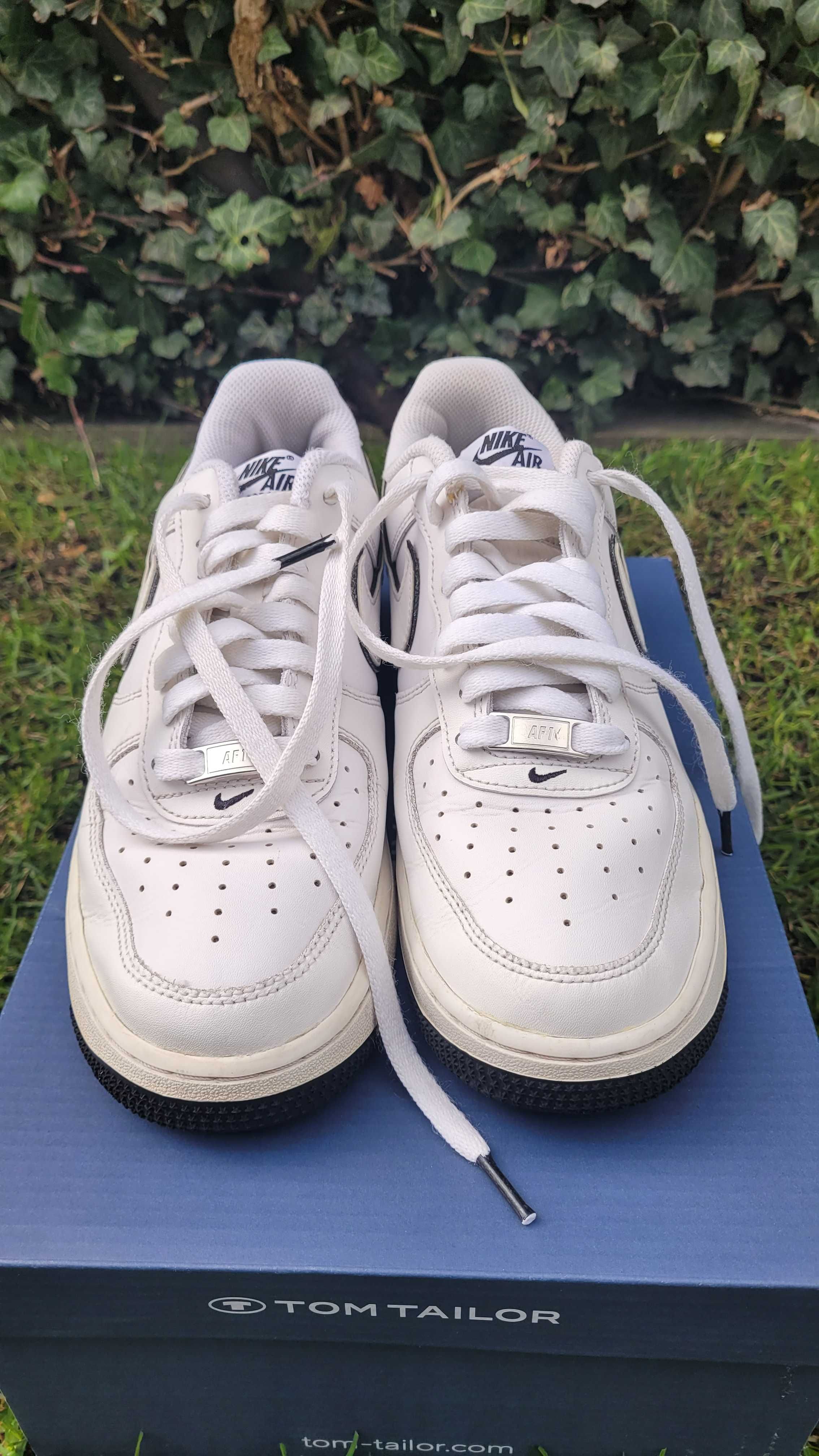 Buty Nike Air Force   r. 40,5