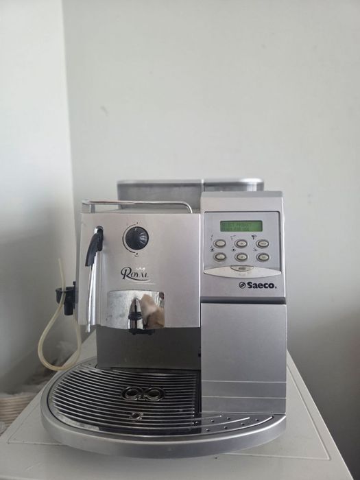 Saeco royal proffesional зернова кавоварка