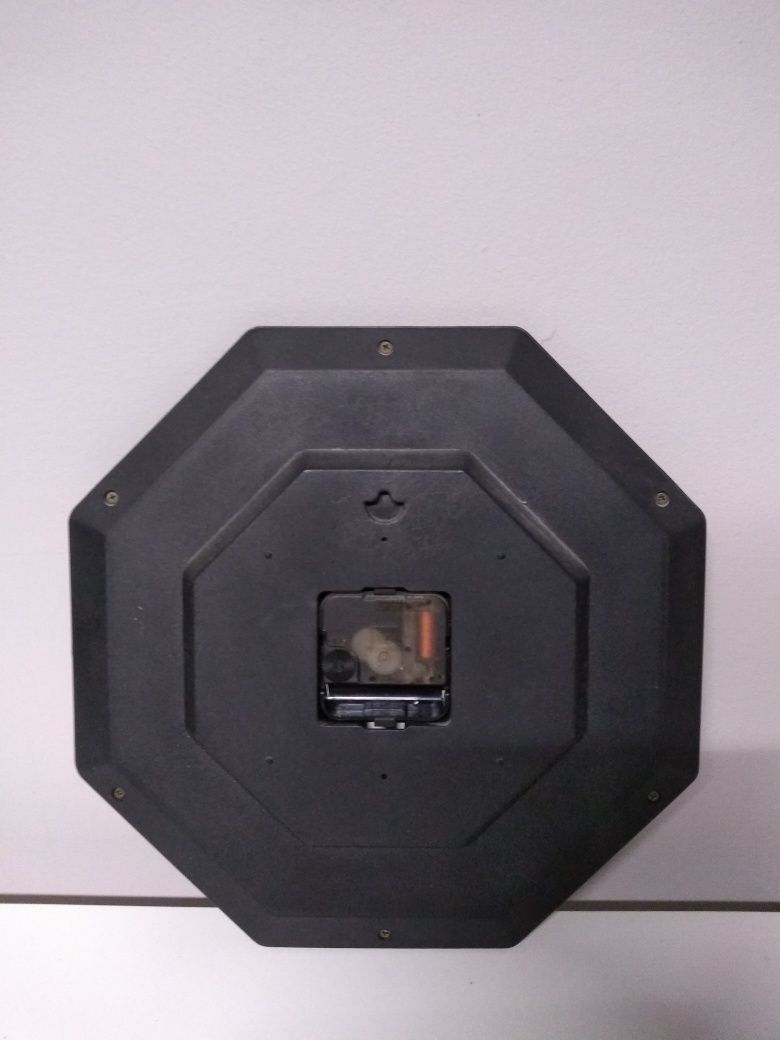 Zegar ścienny ATRIX Quartz średnica 30 cm