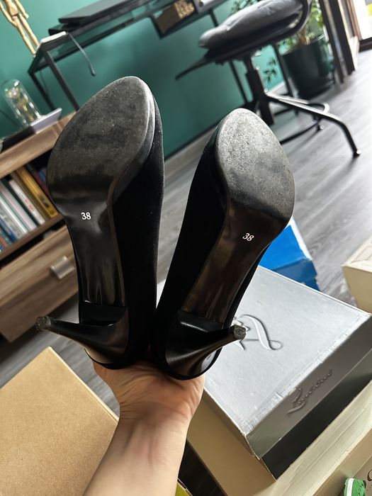 Szpilki roz. 38 zamsz