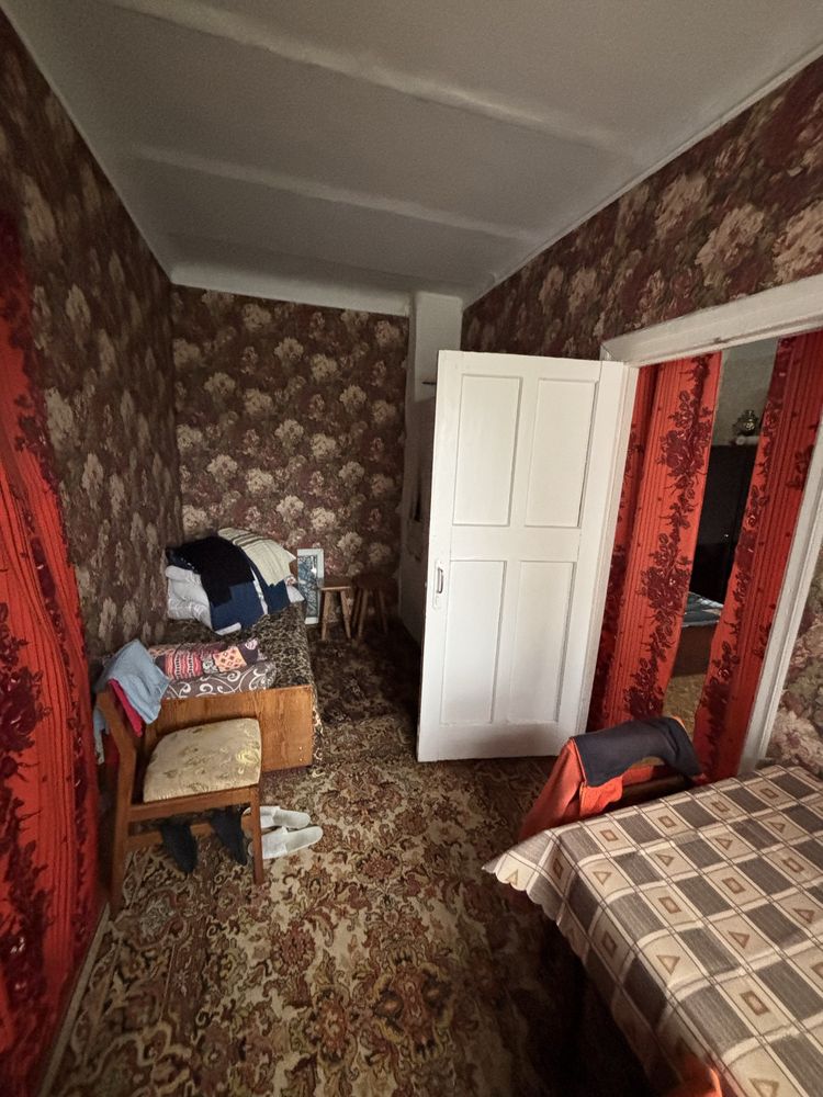 р Цегляний будинок, 3 кімнати, з гаражем. 7 соток. Поруч місто