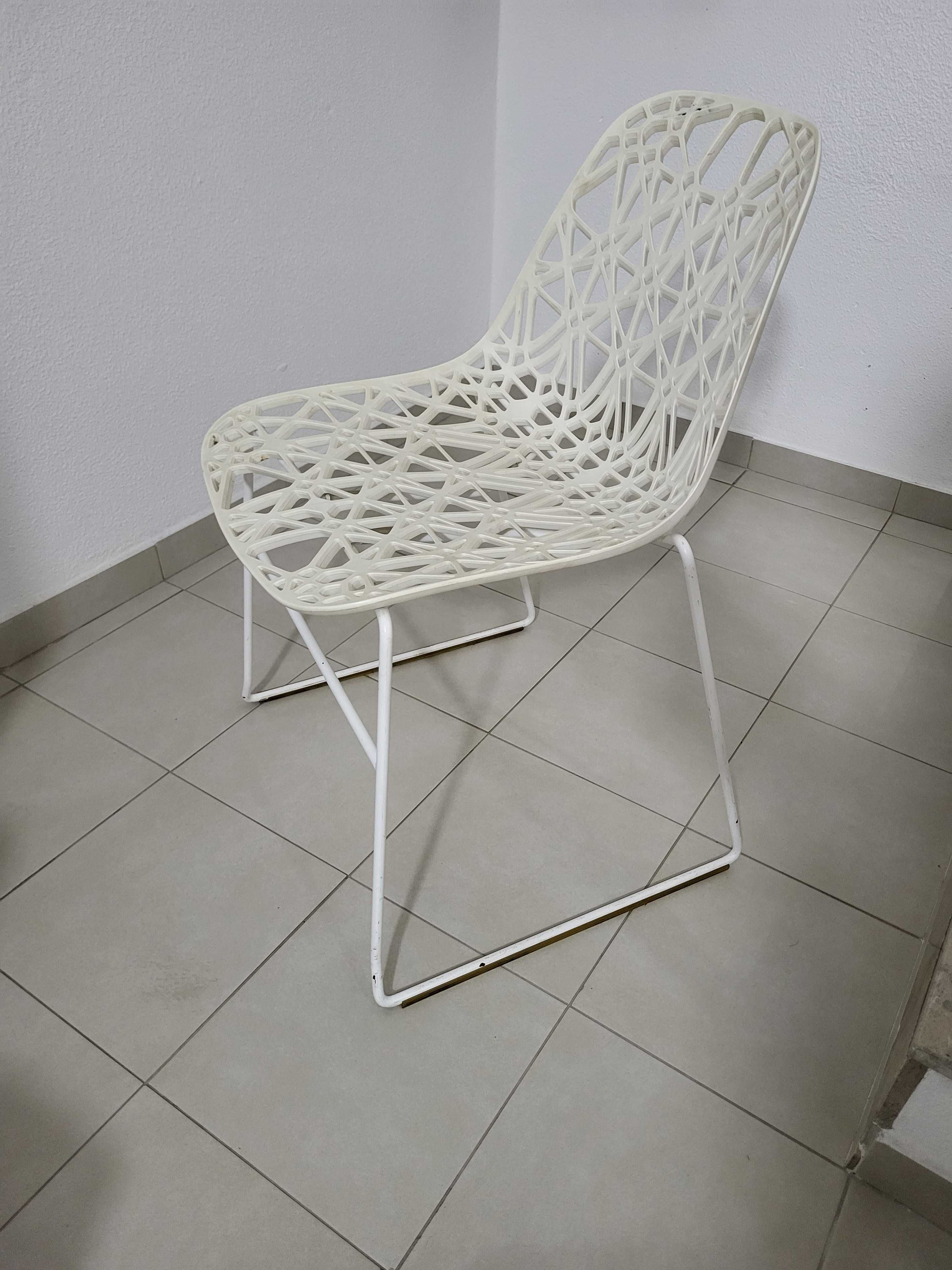 Conjunto de 6 Cadeiras Design – Estrutura Branca