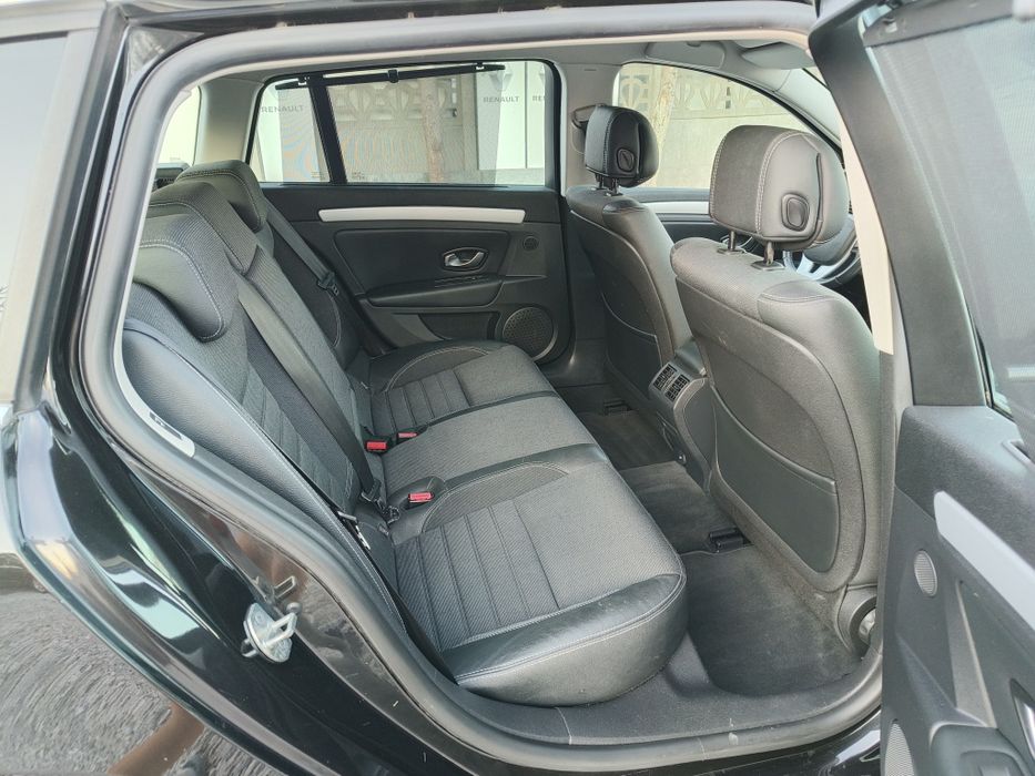 RENAULT LAGUNA III 2.0 dCi • 6 Biegów • Bogate Wyposażenie • z Niemiec