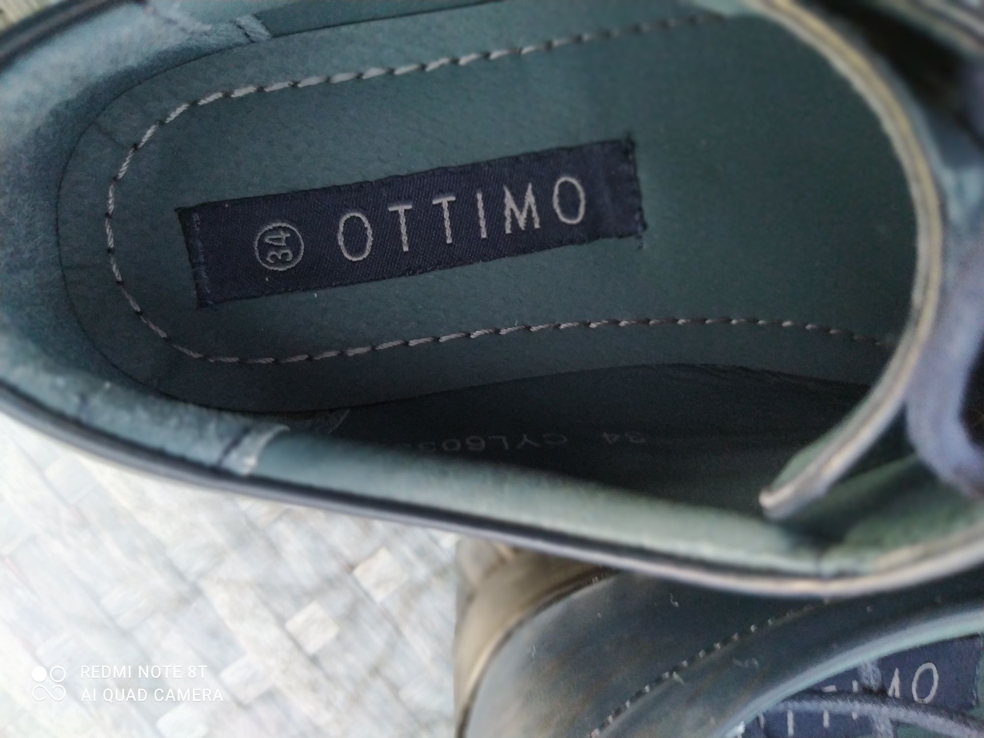Buty chłopięce rozmiar 34