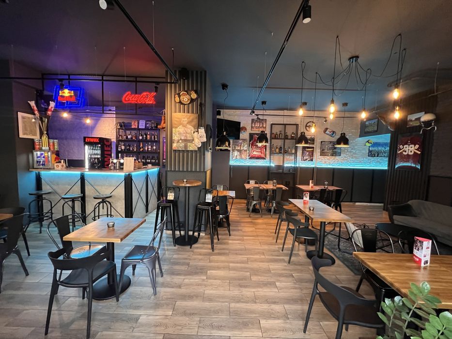 Sprzedam w pełni wyposażony bar sportowy