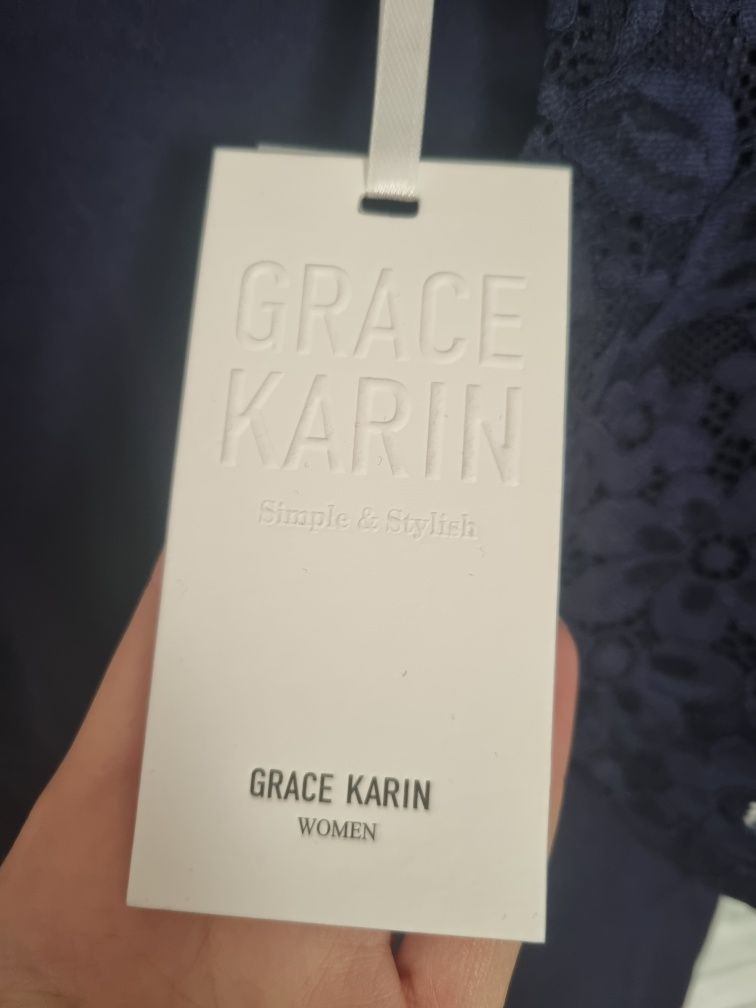 Sukienka ołówkowa z koronkowym bolerkiem Grace Karin S