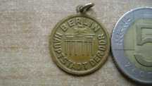 Starocie z PRL - Medal z Berlina do rozpoznania