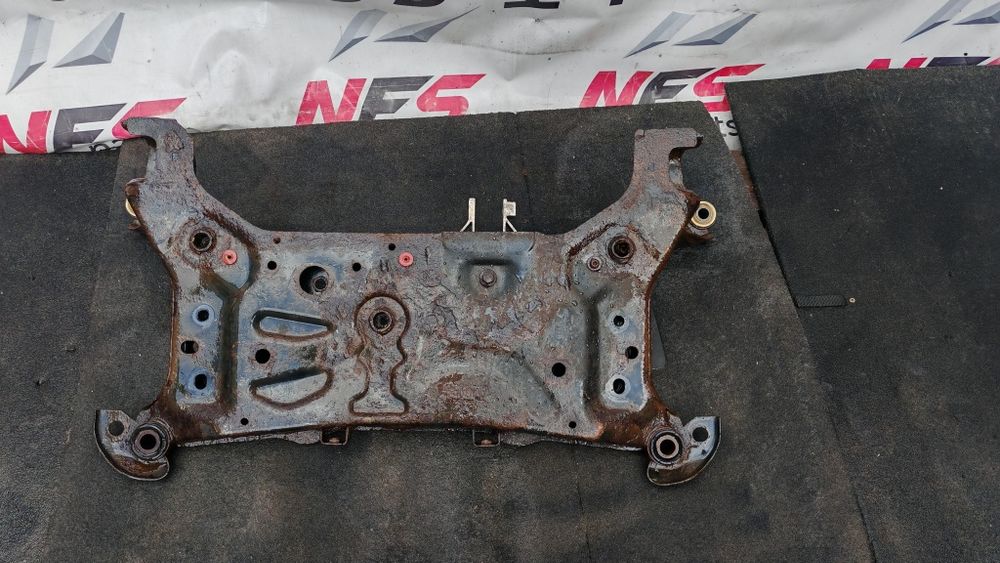 Передній підрамник ford focus mk3