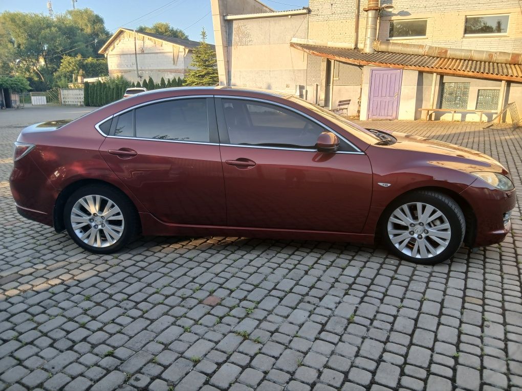 Продам автомобіль Mazda 6
