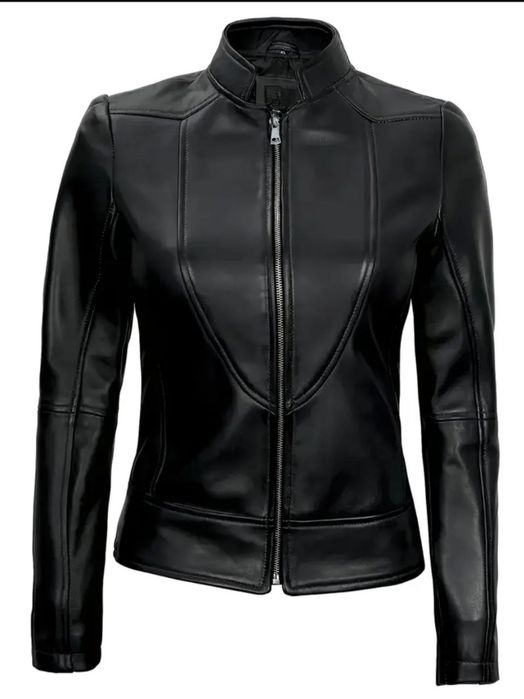 Жіноча куртка демісезонні,  нова. Не підійшов розмір