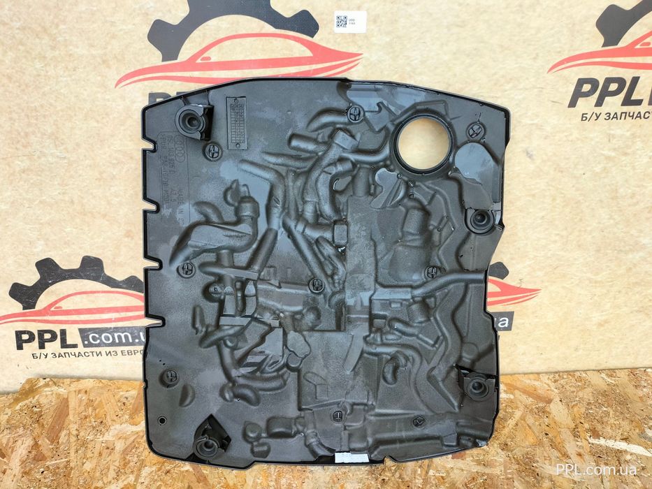 Audi A6 C8 2018- A4 B9 Крышка накладка двигателя 05L103925D