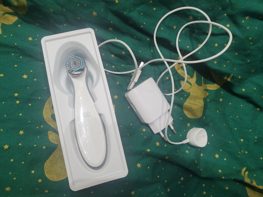 Nu Skin Boost Masażer do twarzy