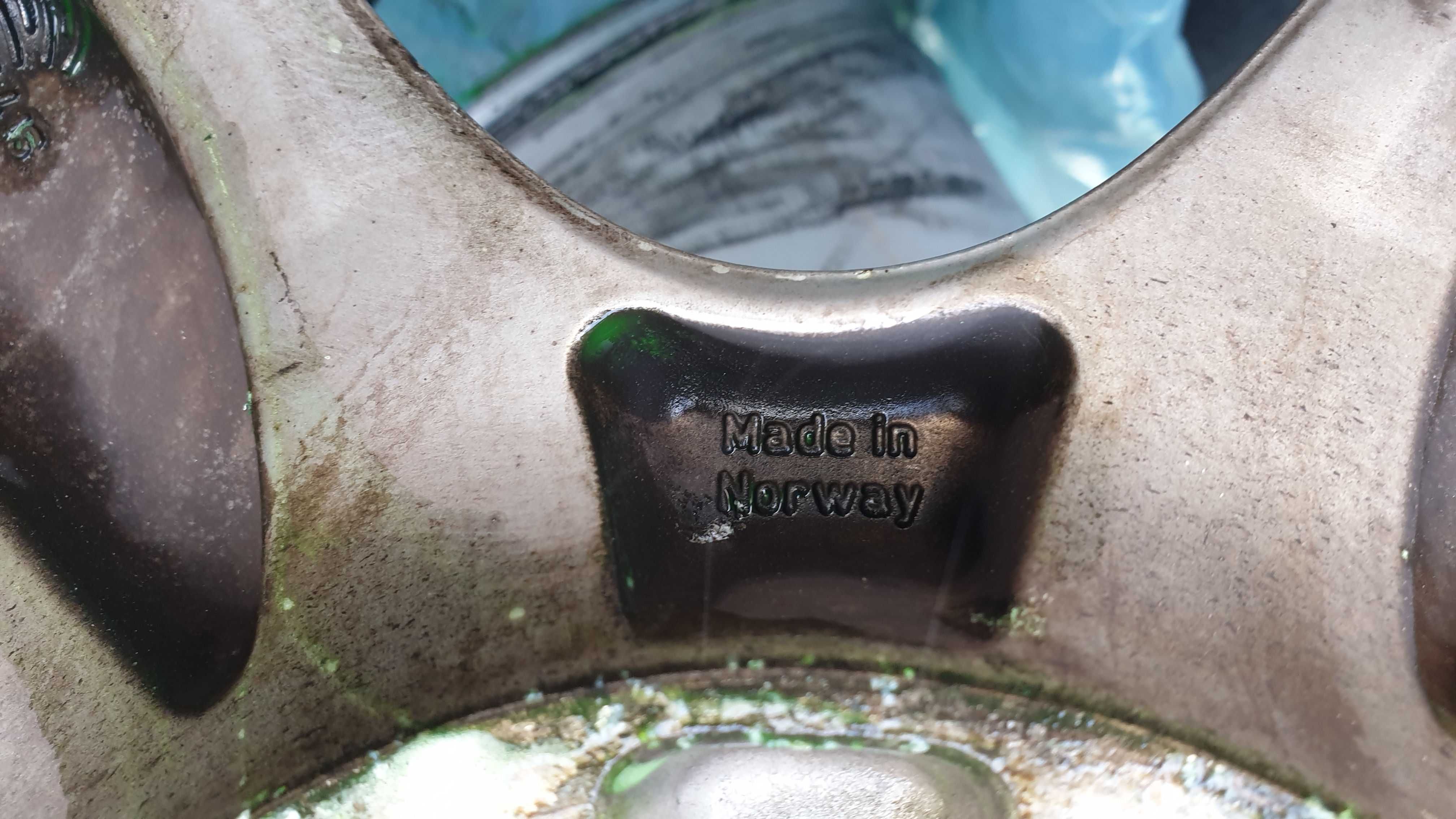 Felgi  Aluminiowe AUDI A6 C6, A4 B5, "7JX16 H2 ET45" 5X112