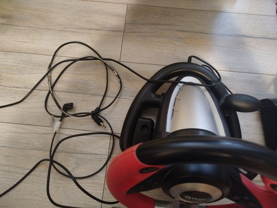 Kierownica + pedał gazu i hamulca ps4 ps5 , pc
