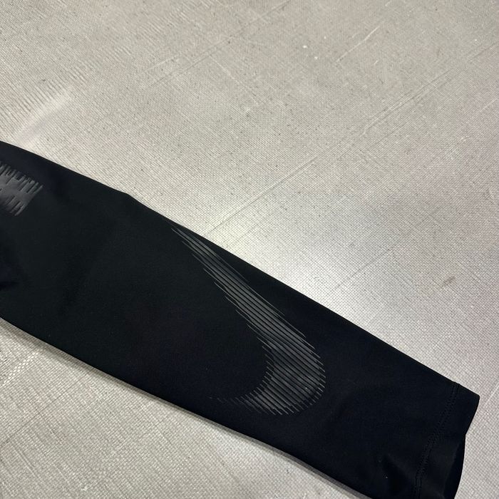 S(size) Термо кофта Nike dri-fit swoosh nsw