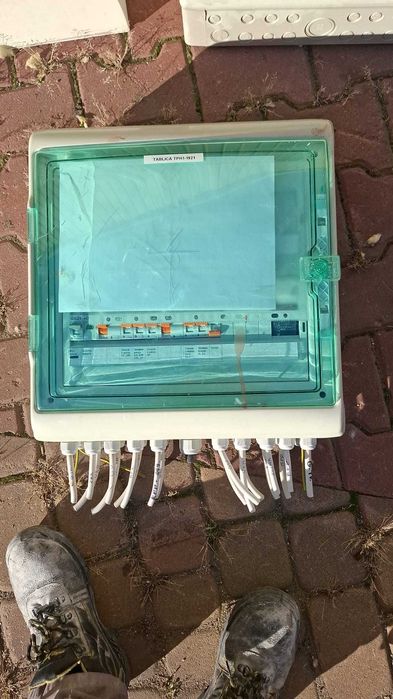 rozdzielnia jednofazowa SCHNEIDER 2x18 IP65 36p zabezpieczenia 25szt