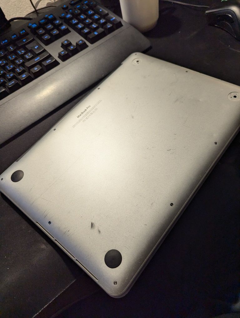 Ноутбук MacBook pro 13 2013 8/128