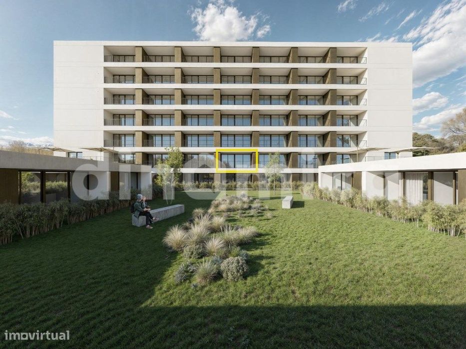 Apartamento T1 de Luxo - Localização Privilegiada (Parque de Sinçães)