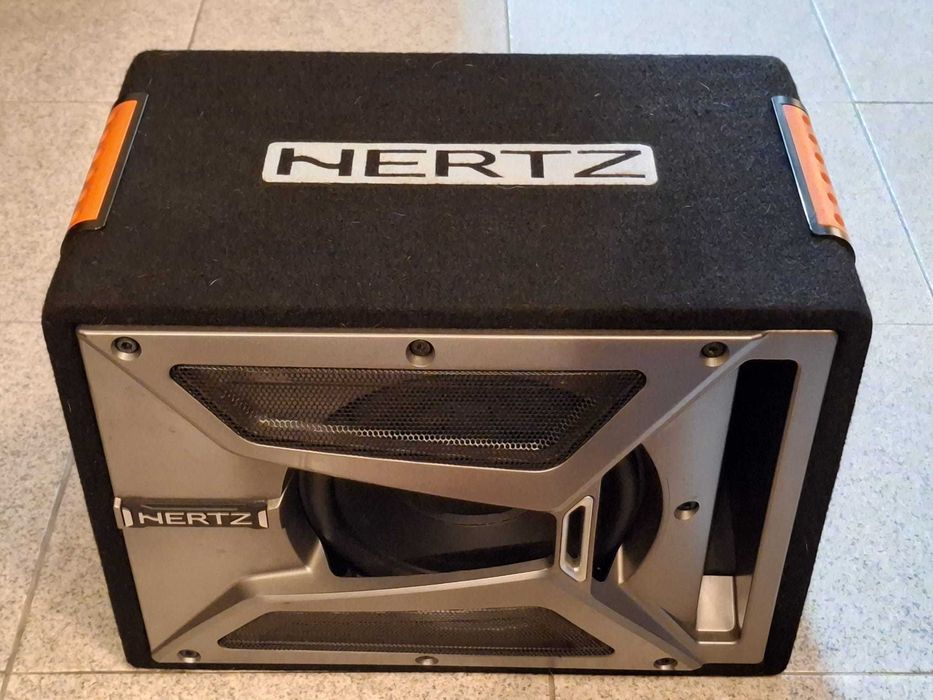 Subwoofer Hertz e Amplificador Sony
