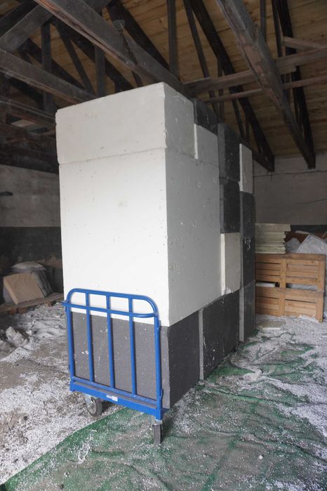 Wózek platformowy magazynowy Variofit 1,2t 1 burtą sw-2002 - RAL 5010