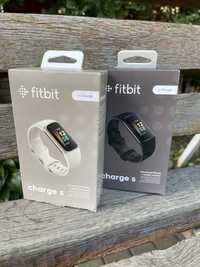 Смарт-годинник Fitbit Charge 5