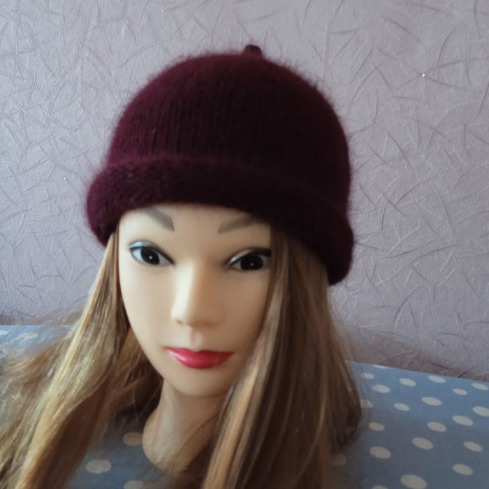 Шапочка біні  із ангори з додаванням мікропаєтки, шапка-докер