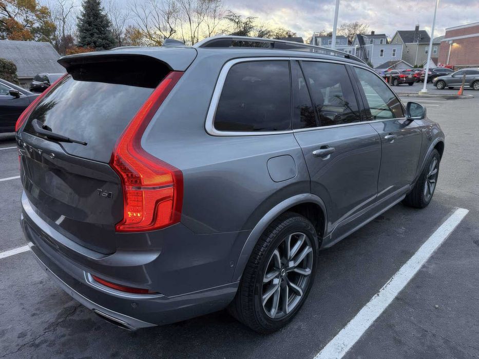 Volvo XC90 T6 Momentum      2018
