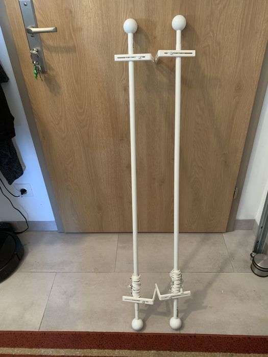 Karnisze białe kompletne Ikea