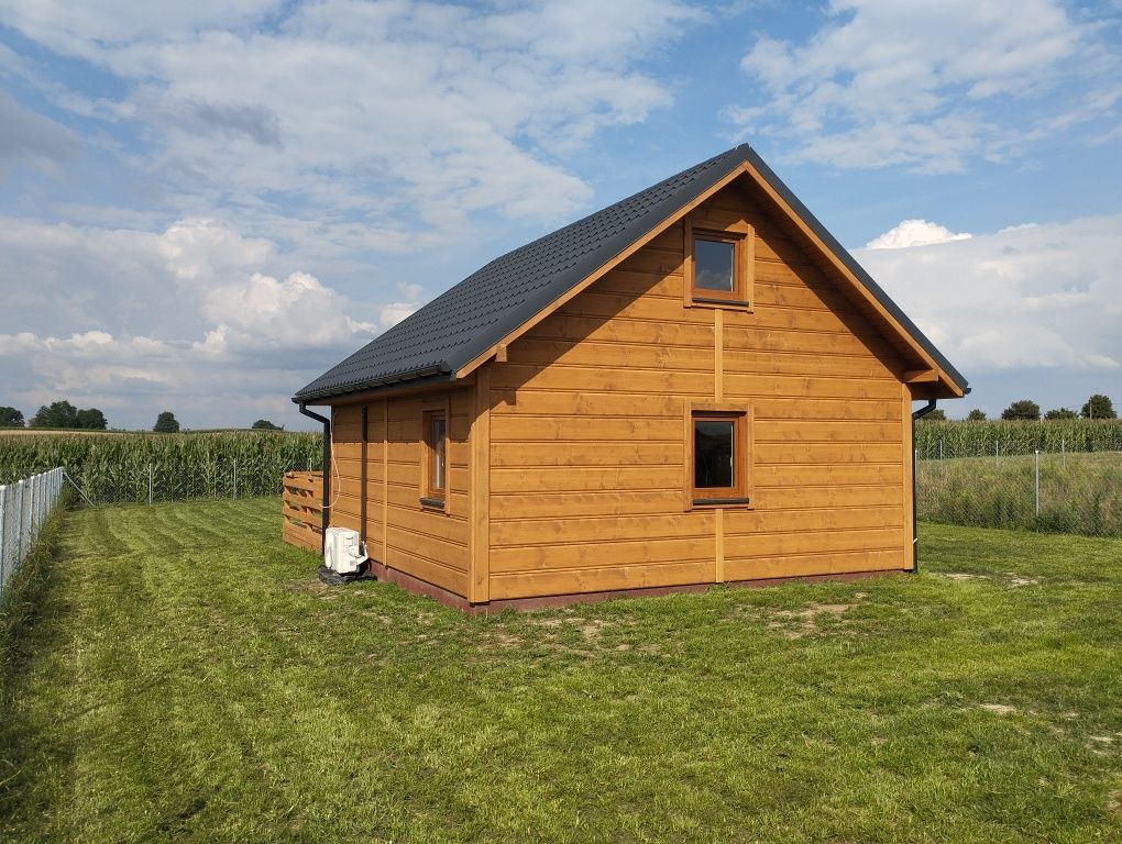 Dzialka nad jeziorem