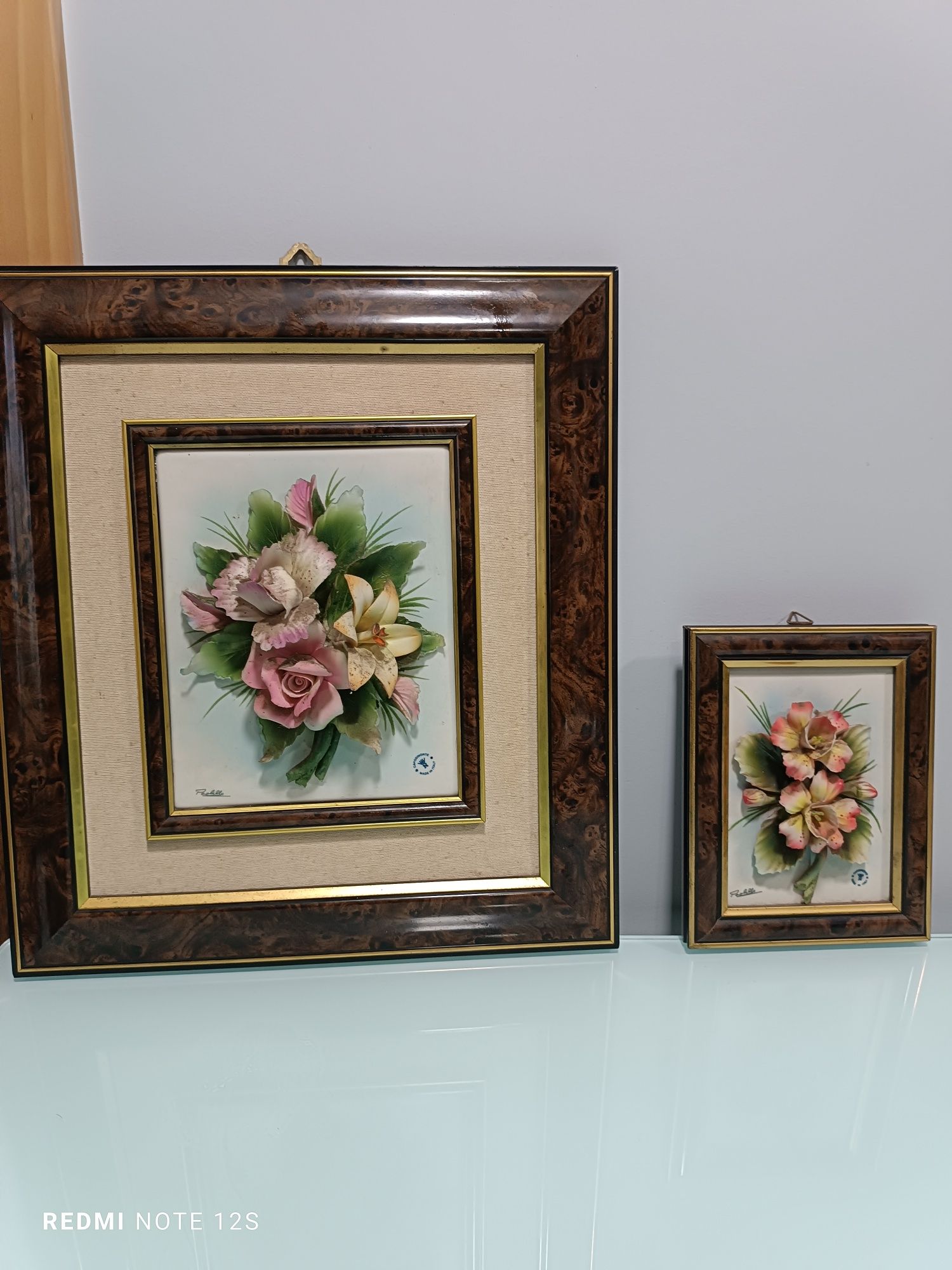 3 Quadros em porcelana