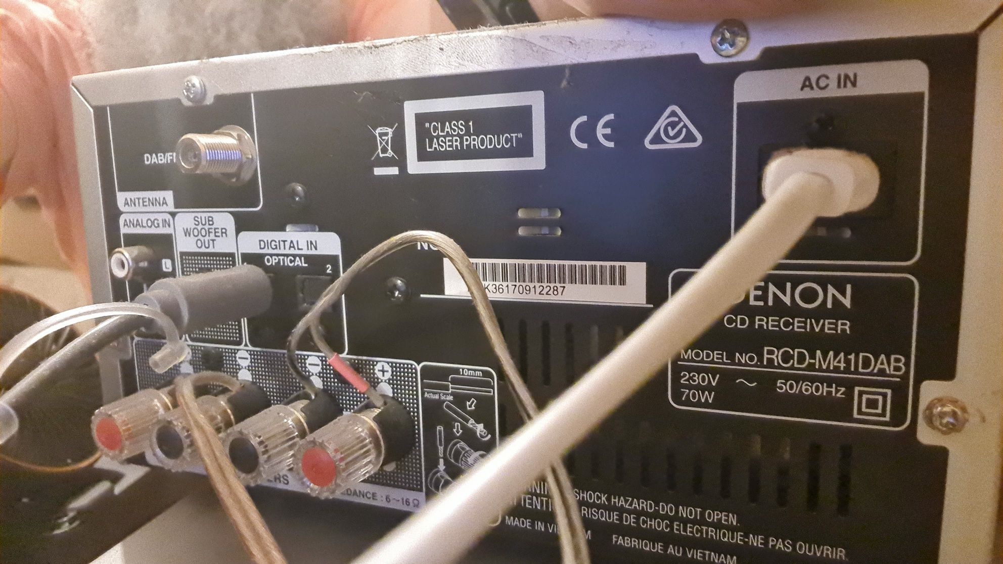 Denon RCD M41 DAB Amplituner Stereo z CD Miniwieża 2.1 z tunerem cyfr.