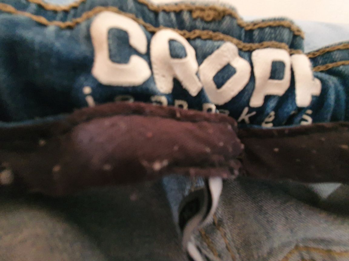 Spodnie jeansowe Cropp